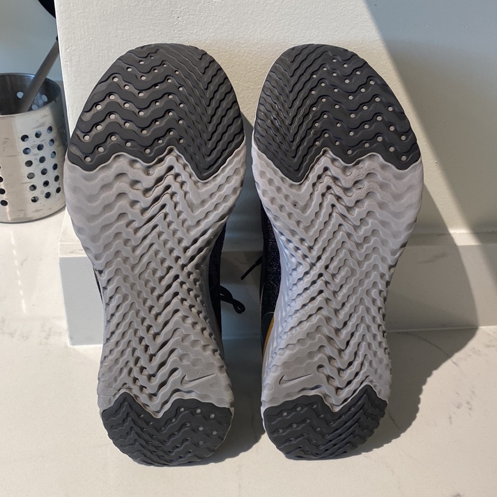 Nike React size 11.5 - Picture 3 of 5